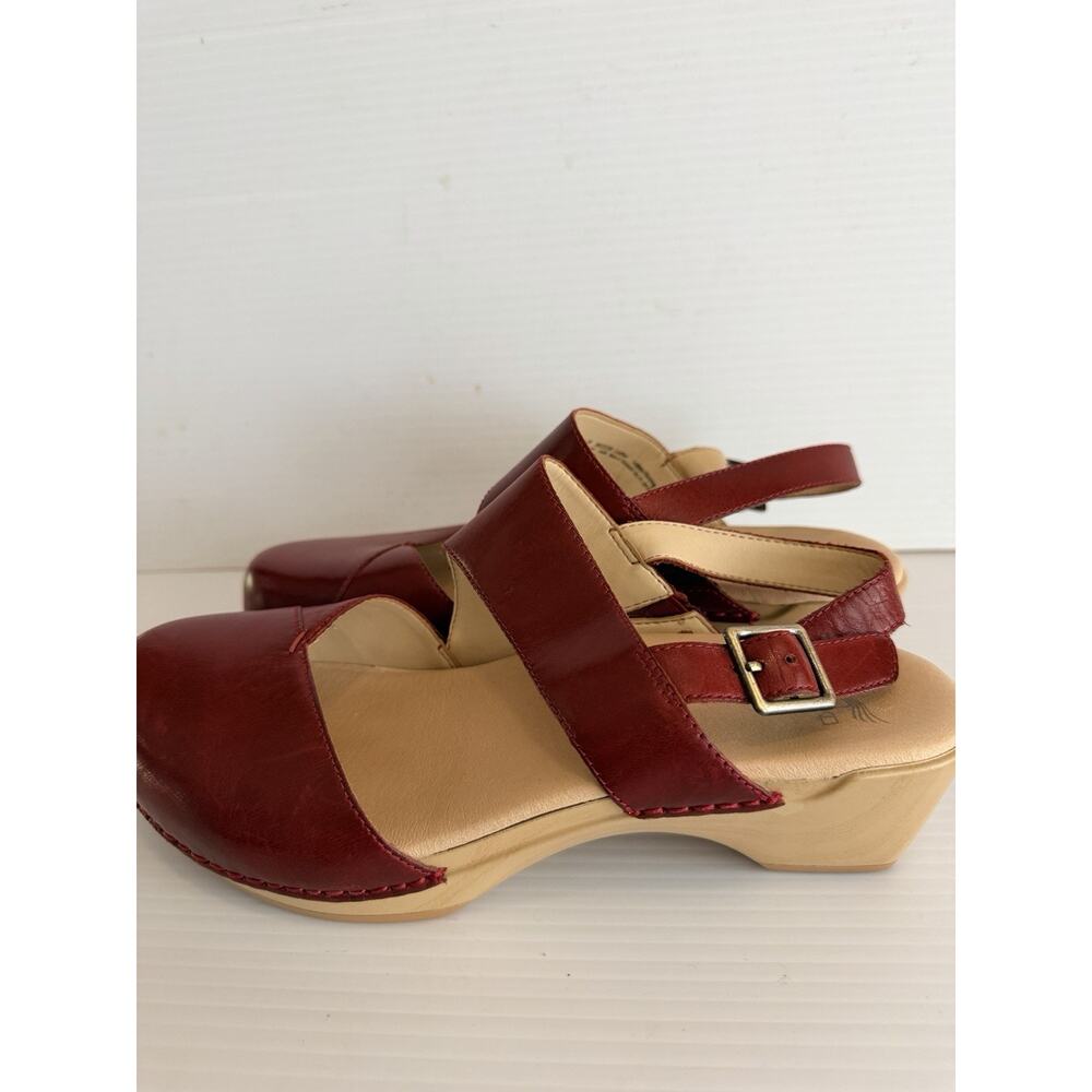 Dansko Kristy Red Leather Mary Jane Clog Sandals Sz 39 EU,8.5-9US,Excellent! - Picture 3 of 9